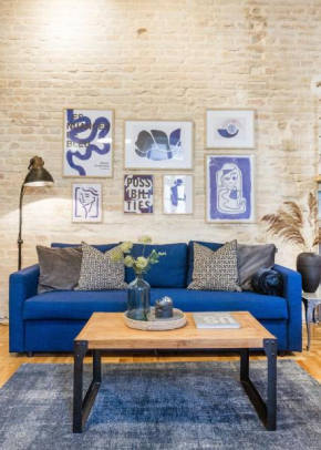 Historic Penthouse with Sauna & Jacuzzi @Downtown